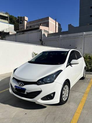 HYUNDAI HB20 1.6 COMFORT PLUS 16V FLEX 4P AUTOMÁTICO HYUNDAI HB20 1.6 COMFORT PLUS 16V FLEX 4P AUTOMÁTICO